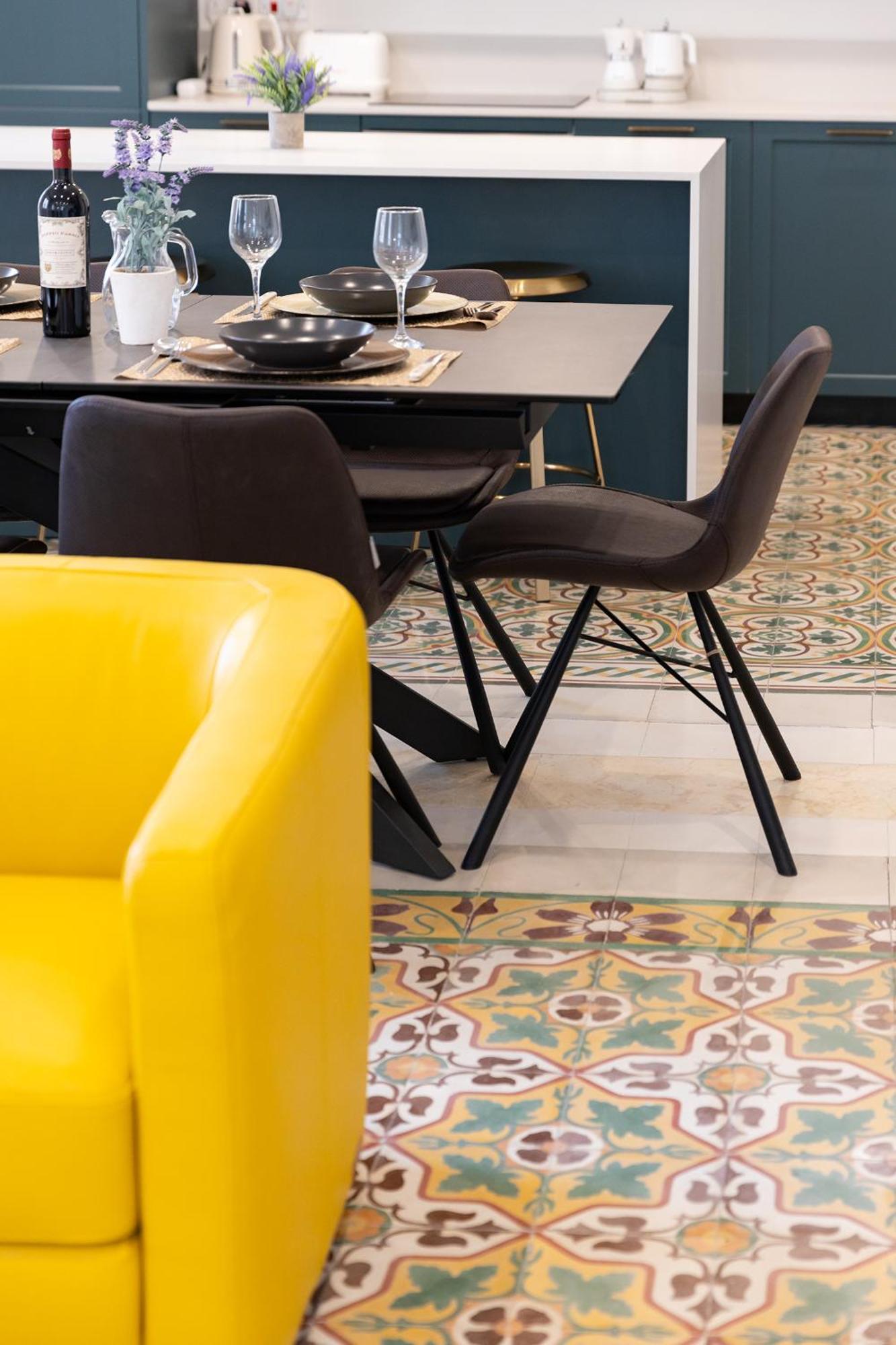Florette Suite Designer Finish With Stunning Lounge Terrace By Arcobnb Floriana Exterior foto
